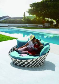 Verona Round Daybed